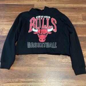 Women’s Cropped Chicago Bulls Hoodie